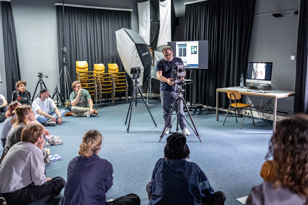 Im Fotostudio an der Merz Akademie